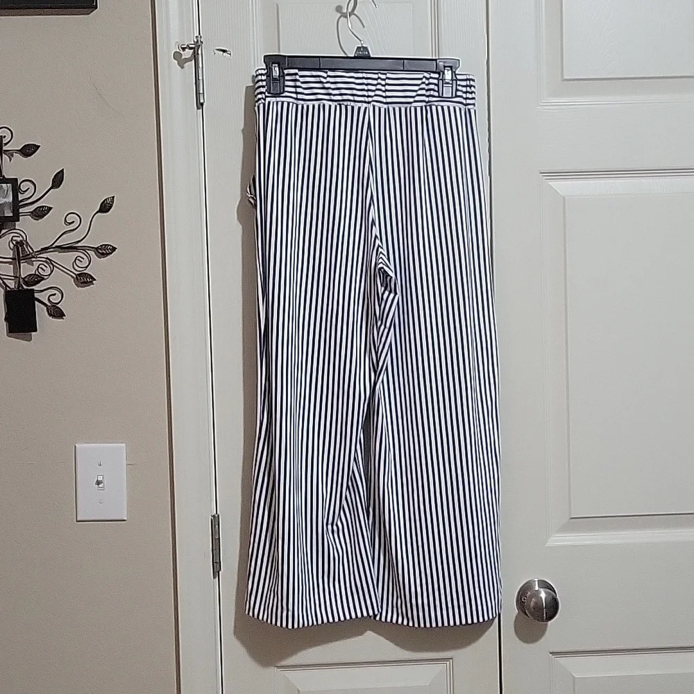 Blue outfit robert louis (s) pants. Cable & gauge (s) top. - Picture 8 of 9